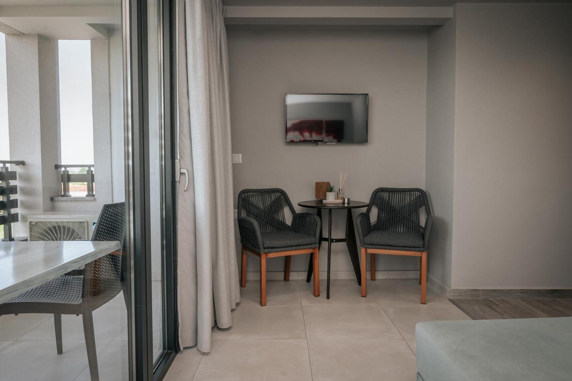 Elizabeth Queen Luxury Rooms Паралия-Катерини Экстерьер фото
